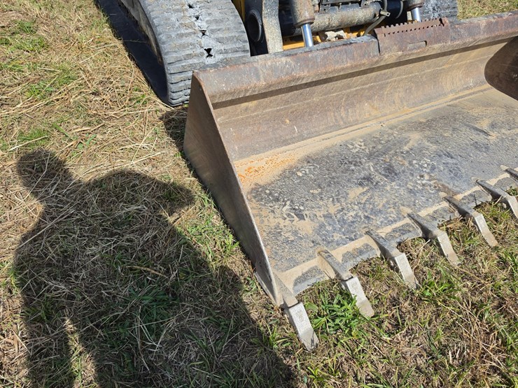 deere-333g-image-90