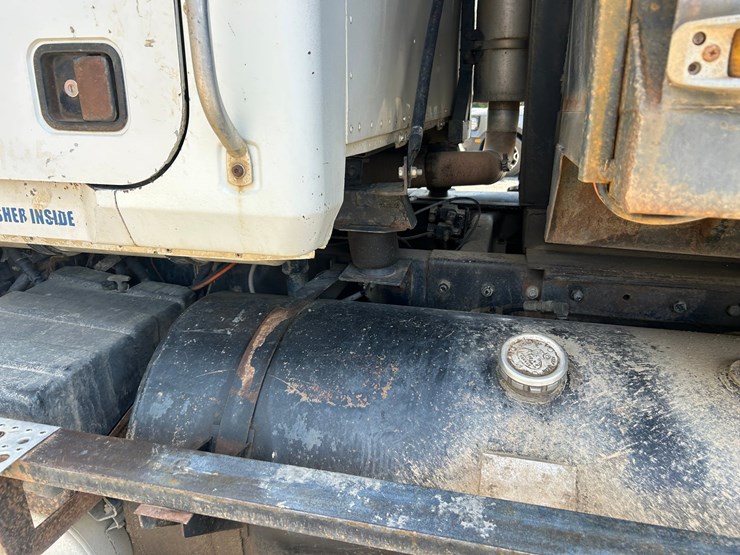1994-mack-ch613-image-45