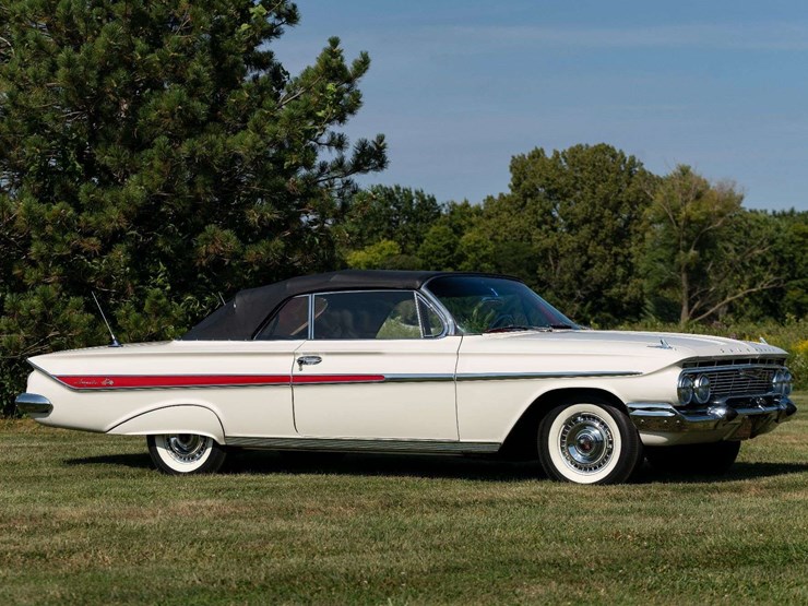 1961-chevrolet-impala-convertible-unrestored-original-image-3