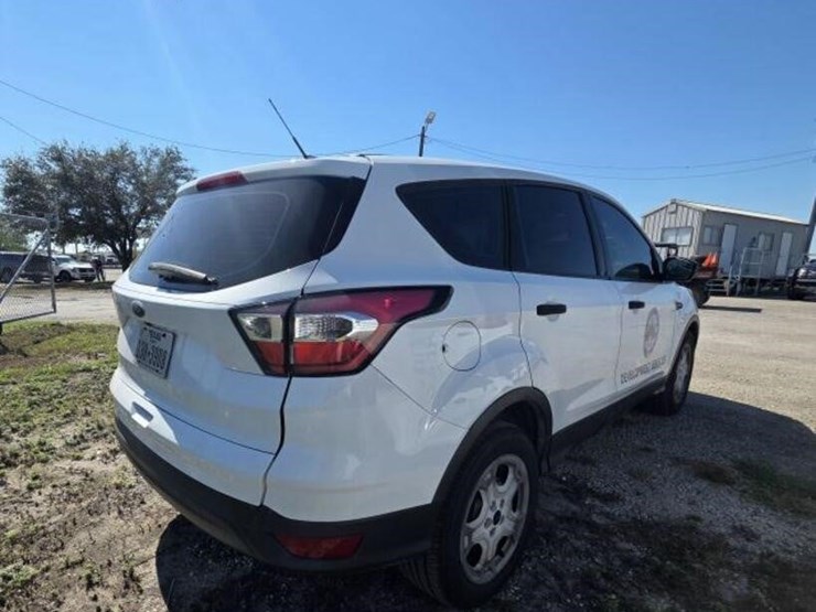 2017-ford-escape-image-3