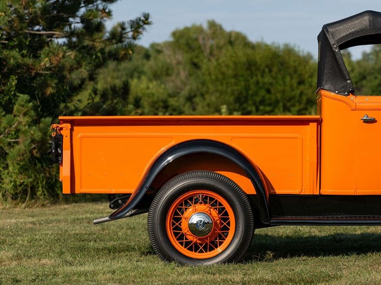 1933-ford-v8-roadster-pickup-image-3