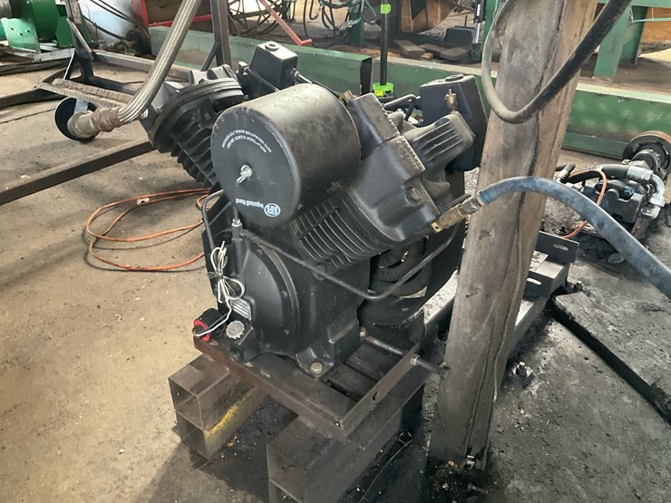 #157-•-ingersoll-rand-7100-industrial-air-compressor-pump-image-3