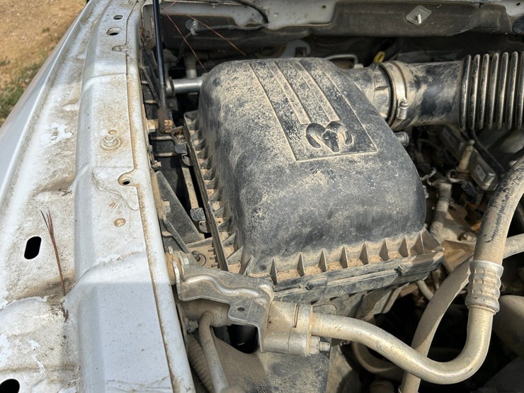 2014-dodge-1500-image-34