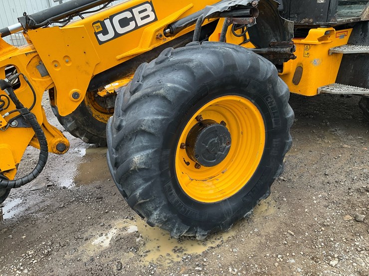 2013-jcb-tm320-image-27