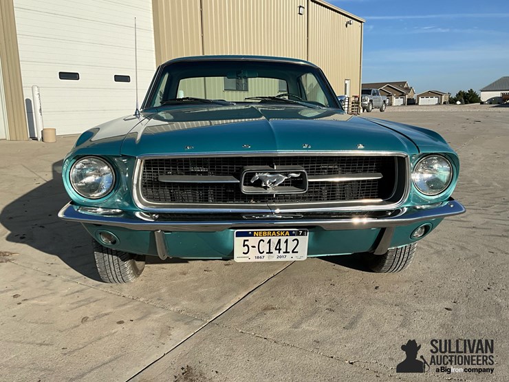 1967-ford-mustang-2-door-coupe-image-2
