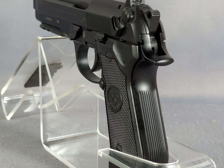 pietro-beretta/-beretta-usa-96a1-.40-s&w-pistol-sn#-a78986m,-3-total-mags,-manual,-in-original-hard-case-image-7