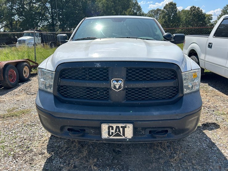2014-dodge-1500-image-26