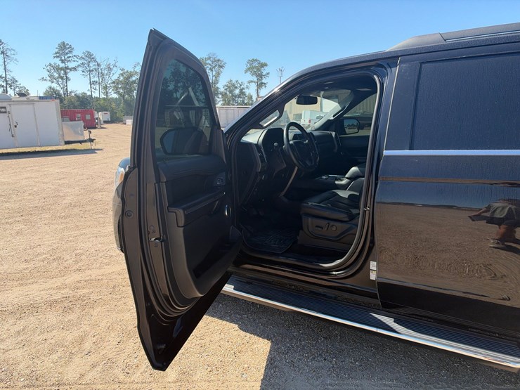 2020-ford-expedition-image-4