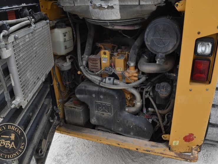 2016-caterpillar-289d-image-31