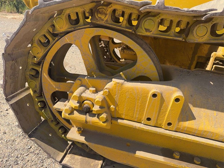 caterpillar-forty-image-12