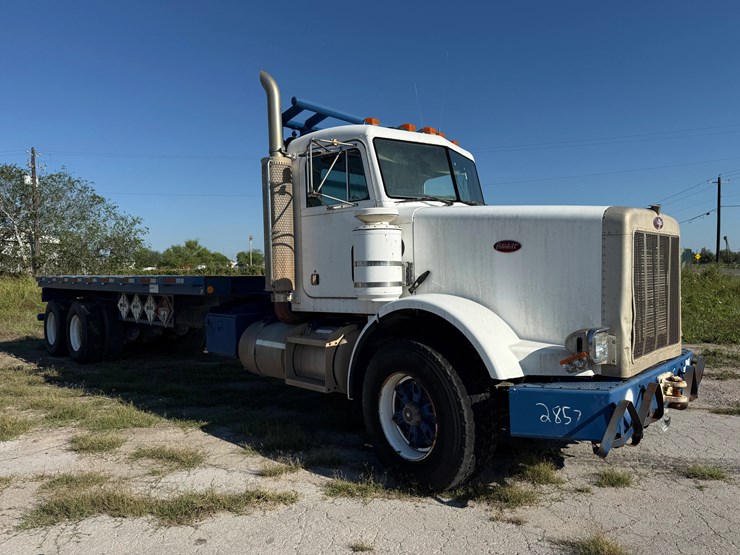 1990-peterbilt-357-image-4