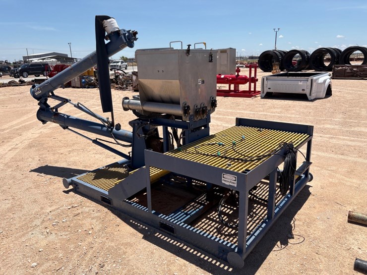 hydraulic-chlorine-dioxide-auger-&-hopper-unit,-skidded-image-3