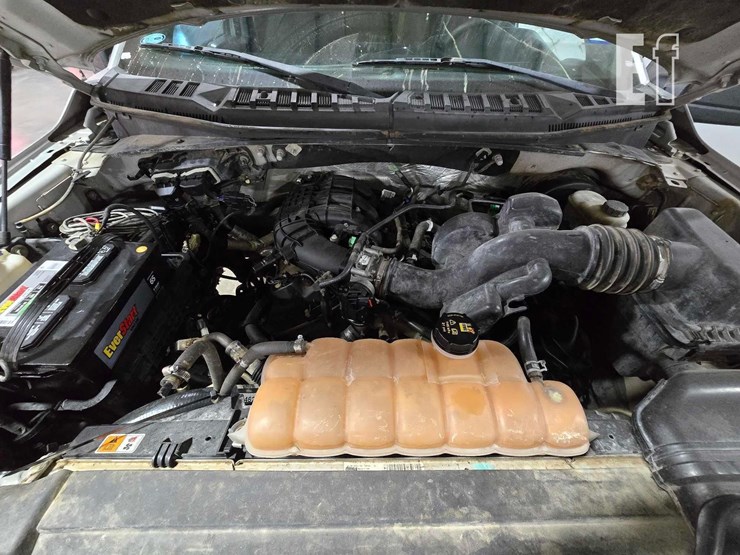2015-ford-f150-xlt-image-21
