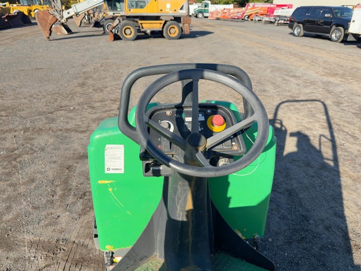 2018-wacker-neuson-rd12a-image-17