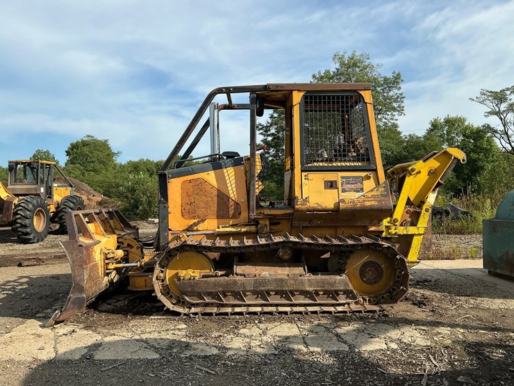 deere-650h-image-2