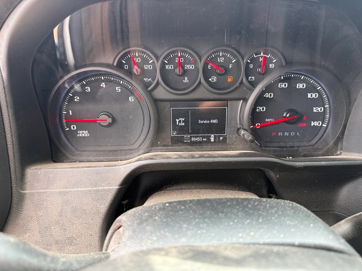 2021-chevrolet-silverado-2500hd-image-18