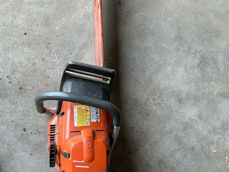 #118-•-husqvarna-390xp-chainsaw-with-24"-bar-image-2