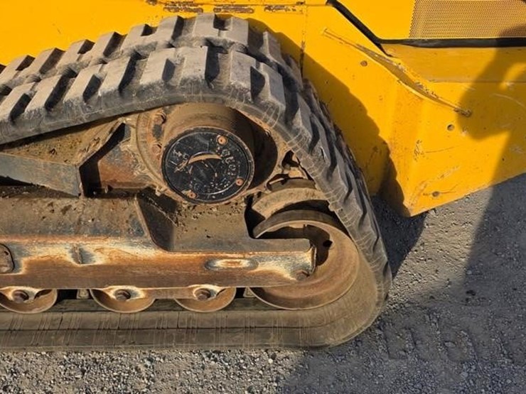 2019-deere-333g-image-24