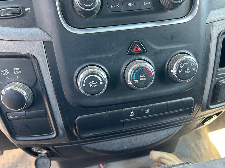2014-dodge-1500-image-65