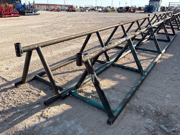 (2x$)-25’-x-36”-triangle-pipe-racks-image-2