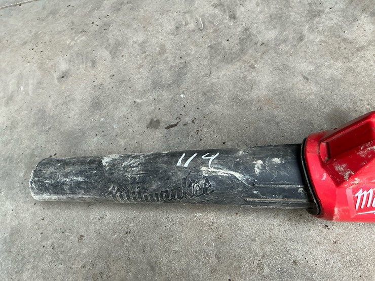 #114-•-milwaukee-m18-fuel-blower,-chainsaw-powerhead,-and-rapid-charger-image-9
