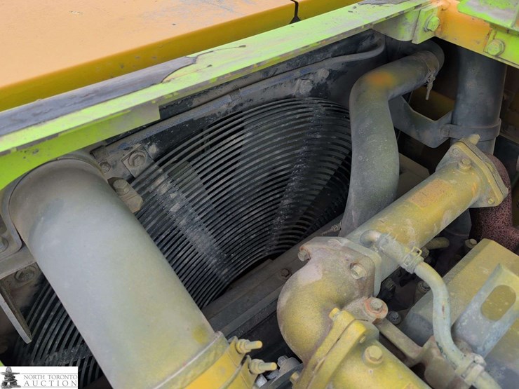 2010-john-deere-450-image-71