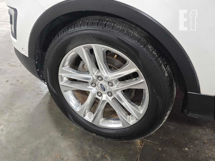 2016-ford-explorer-limited-image-17