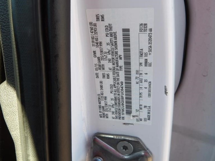 2015-ford-escape-image-22