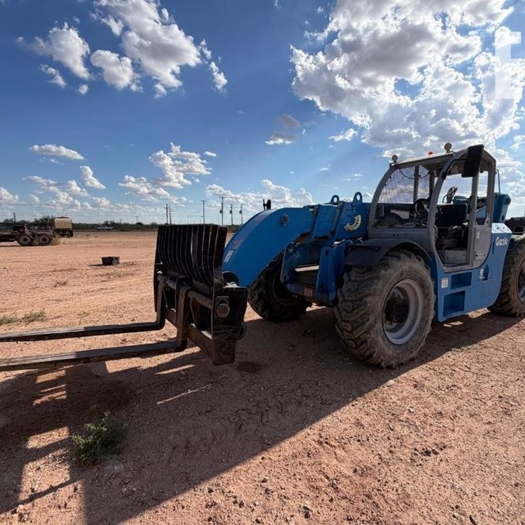 2013 GENIE GTH1544