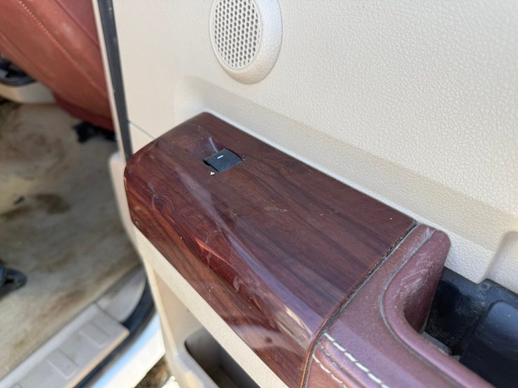 2010-ford-f350-image-68