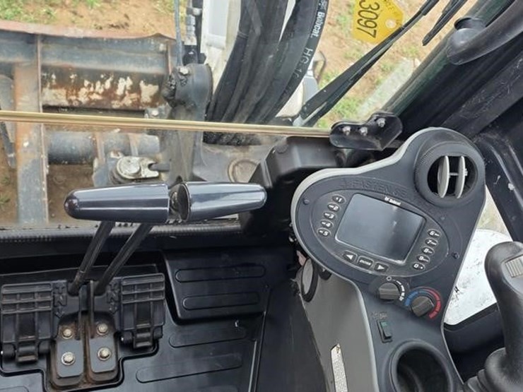 2019-bobcat-e55-image-61