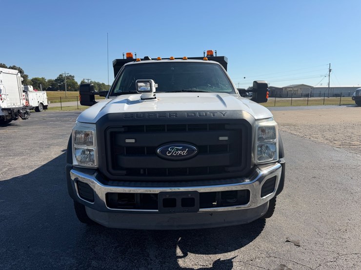 2014-ford-f550-image-2