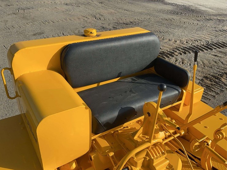 caterpillar-seventy-gas---complete-nut-and-bolt-restoration!-image-40