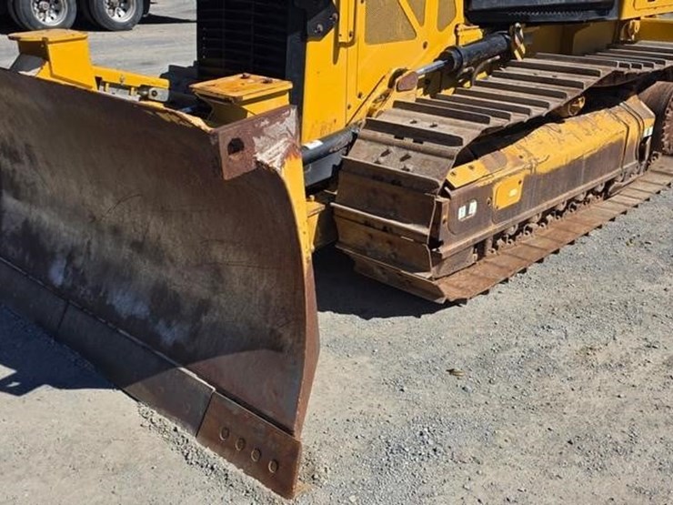 2021-caterpillar-d3-image-6