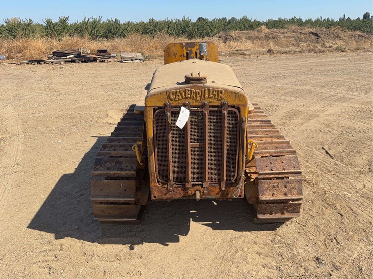 caterpillar-10-image-8