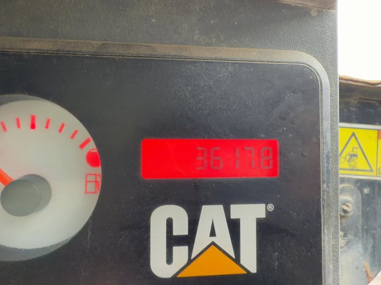 2009-caterpillar-279c-image-25