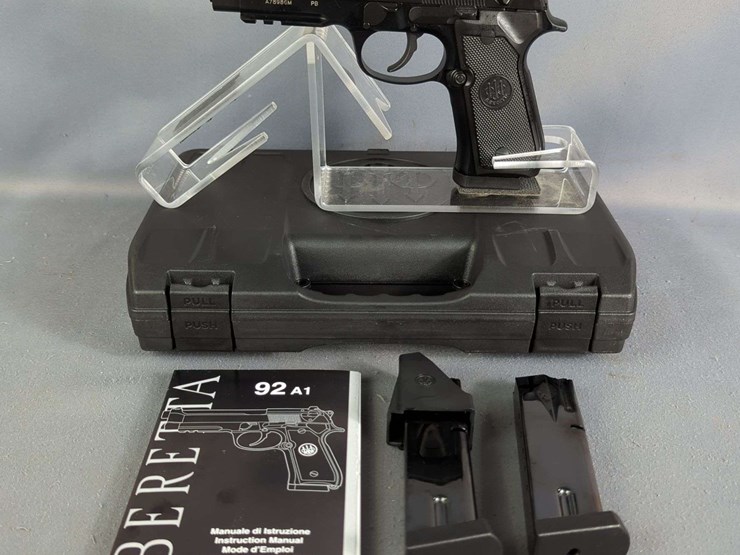 pietro-beretta/-beretta-usa-96a1-.40-s&w-pistol-sn#-a78986m,-3-total-mags,-manual,-in-original-hard-case-image-1