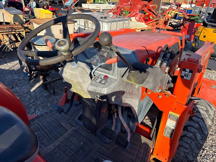 kubota-la723-image-5