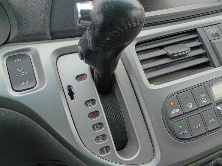 2008-honda-odyssey-image-45