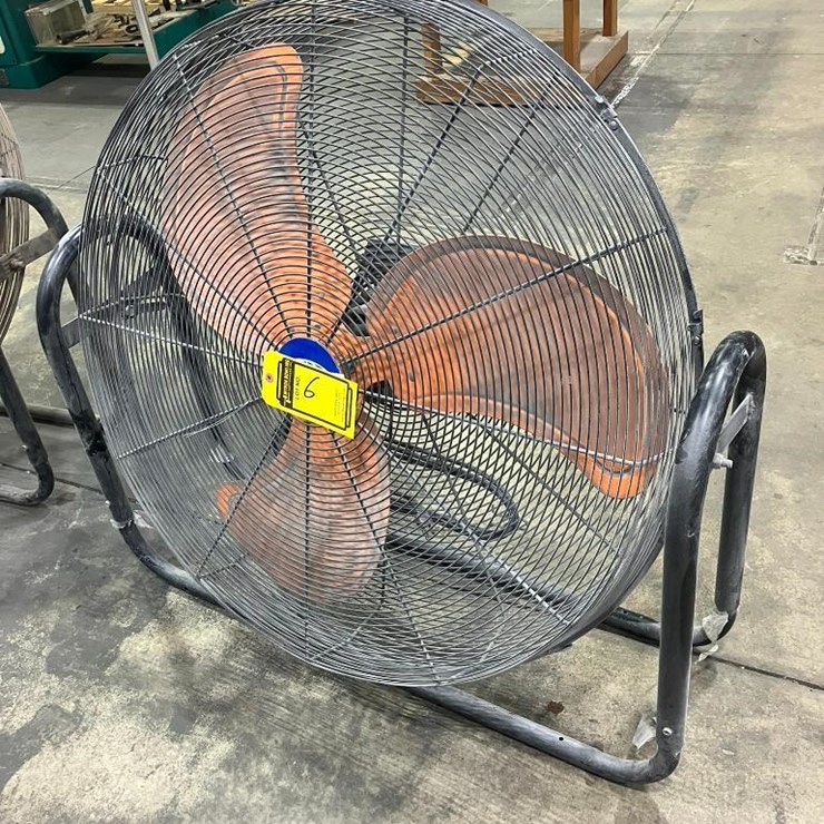 GLOBAL INDUSTRIAL 36" FLOOR FAN