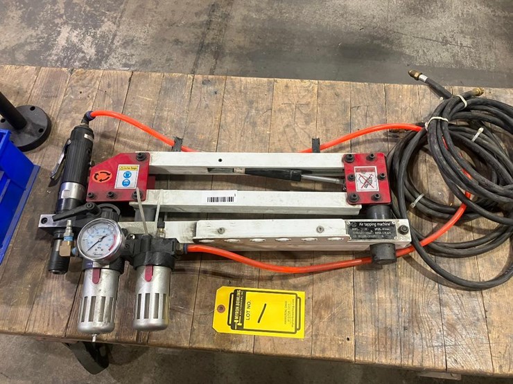 pneumatic-jack-knife-air-tapping-machine,-model-d-12r,-400-rpm,-80-psi,-1/8"-3/8",-w/-assorted-taps-image-1