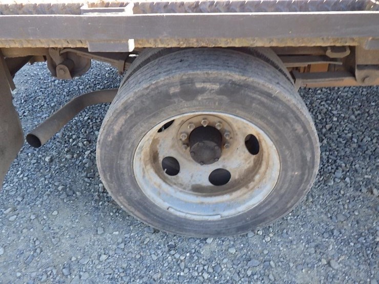 2000-gmc-3500-image-12
