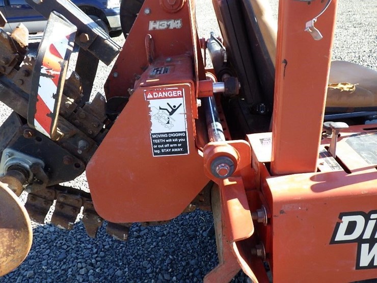 2006-ditch-witch-rt40-image-13