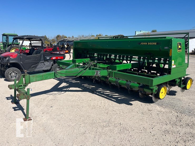 1990-john-deere-750-image-1
