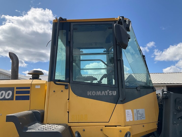 2016-komatsu-wa200-7-image-42