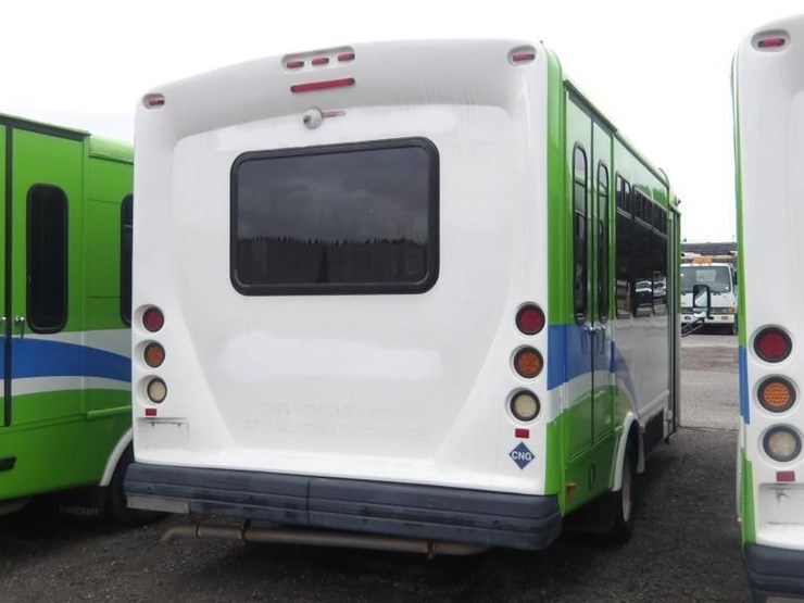 2016-ford-e450-image-3