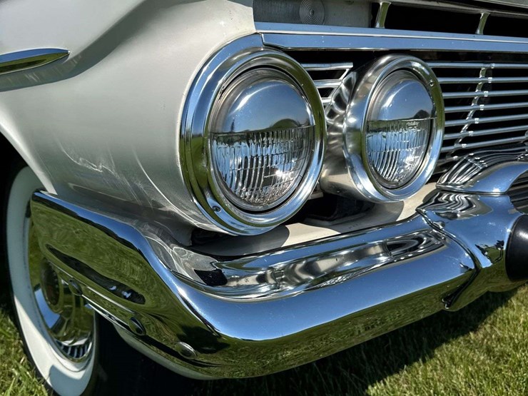 1961-chevrolet-impala-convertible-unrestored-original-image-61