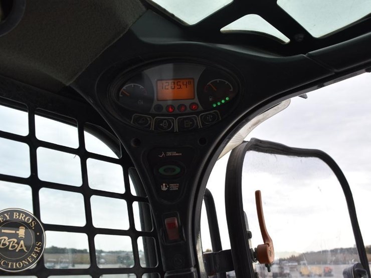 2019-bobcat-t770-image-45