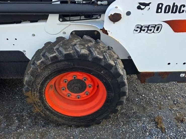 2018-bobcat-s550-image-23