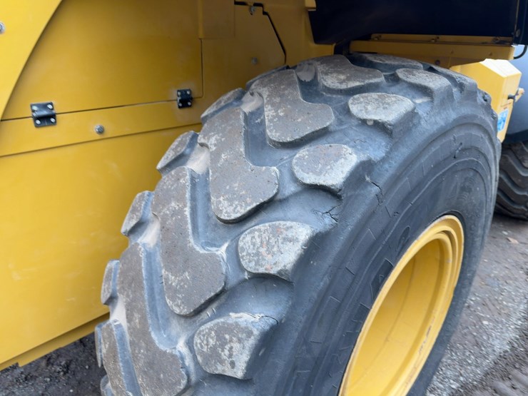 2020-caterpillar-938m-image-13